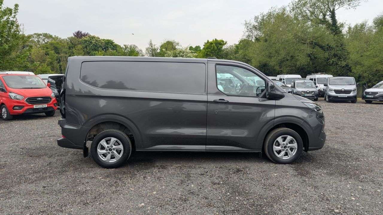 A 2024 FORD TRANSIT CUSTOM L1 H1 Limited Automatic Tdci 136 PS 320 SWB With Air Conditioning, Electric A 2024 FORD TRANSIT CUSTOM L1 H1 Limited Automatic Tdci 136 PS 320 SWB With Air Conditioning, Electric