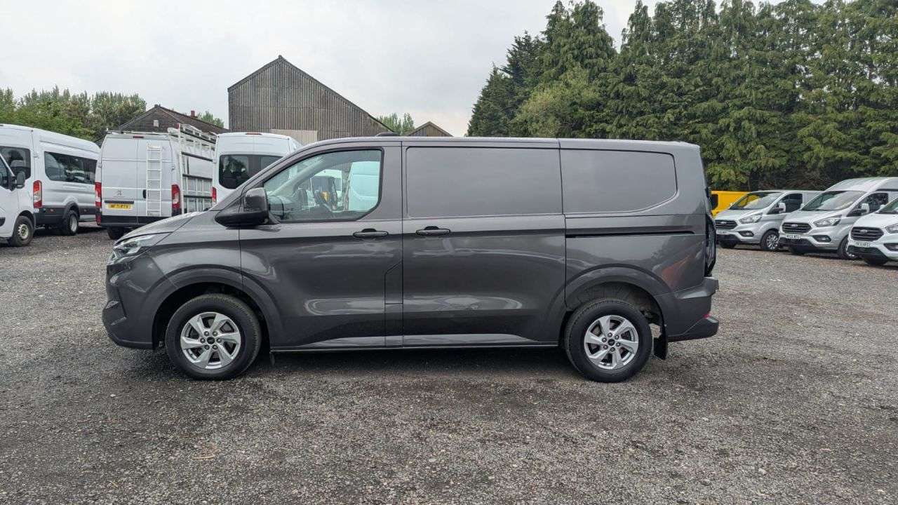 A 2024 FORD TRANSIT CUSTOM L1 H1 Limited Automatic Tdci 136 PS 320 SWB With Air Conditioning, Electric A 2024 FORD TRANSIT CUSTOM L1 H1 Limited Automatic Tdci 136 PS 320 SWB With Air Conditioning, Electric