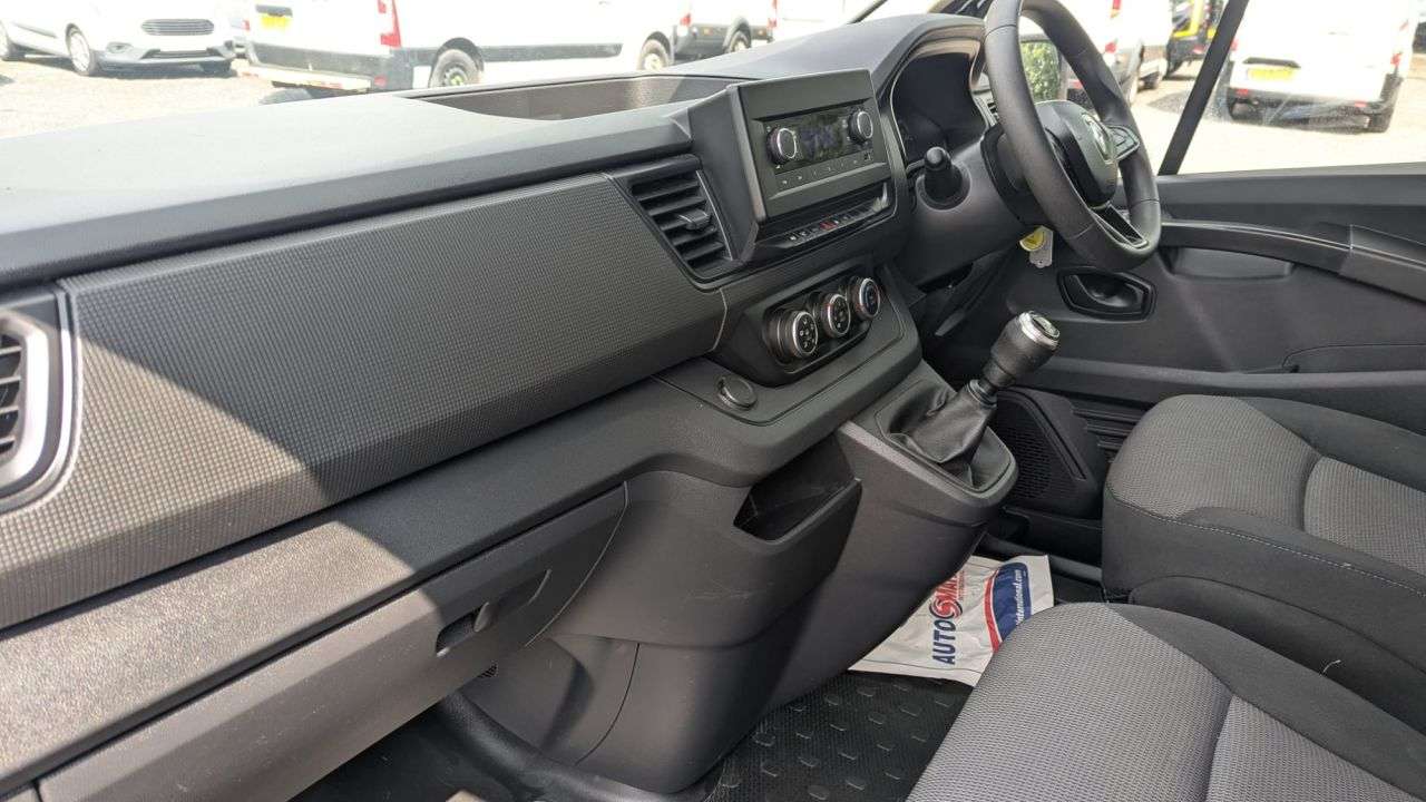2023 RENAULT TRAFIC 2023 RENAULT TRAFIC