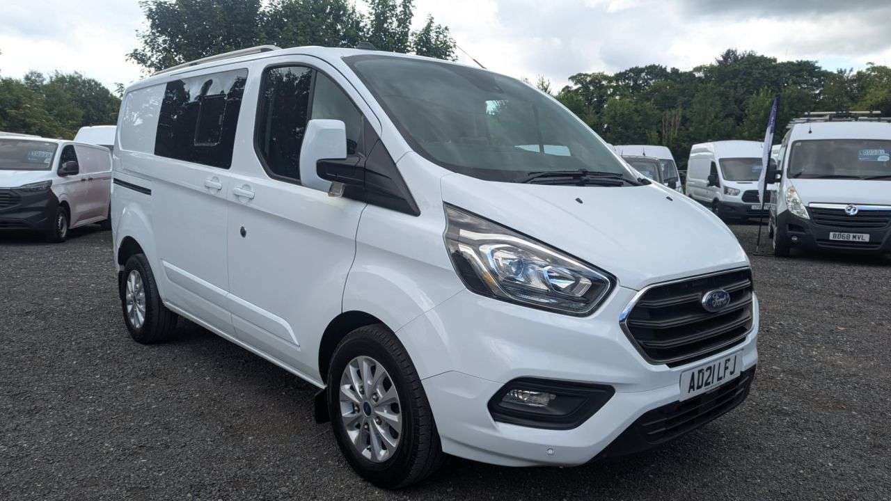 A 2021 FORD TRANSIT CUSTOM Crewvan Double Cab Limited L1 H1 Tdci 130 PS SWB With Air Conditioning, Ele A 2021 FORD TRANSIT CUSTOM Crewvan Double Cab Limited L1 H1 Tdci 130 PS SWB With Air Conditioning, Ele