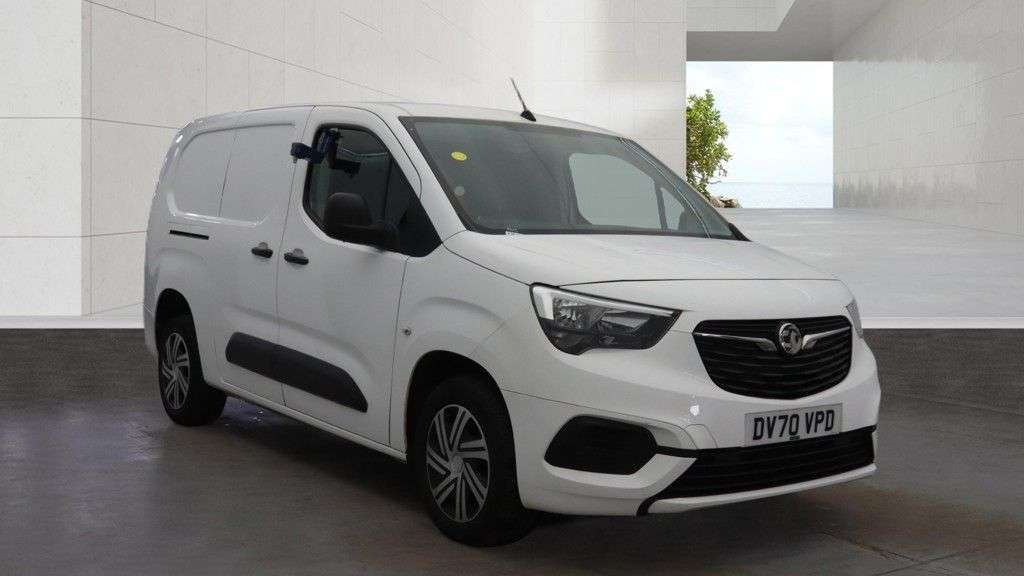 A 2020 VAUXHALL COMBO Sportive L2 H1 D Turbo 100 PS LWB With Air Conditioning, Electric Pack, Bul A 2020 VAUXHALL COMBO Sportive L2 H1 D Turbo 100 PS LWB With Air Conditioning, Electric Pack, Bul