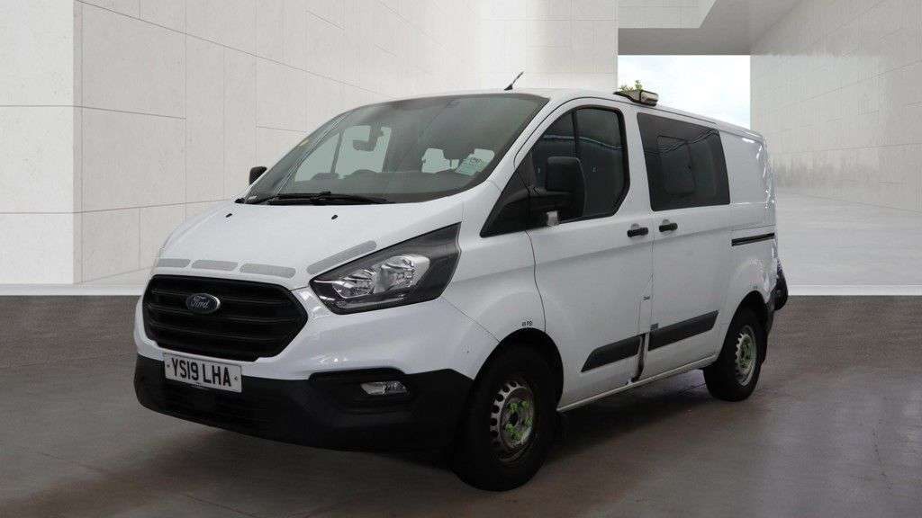 A 2019 FORD TRANSIT CUSTOM Crew Van Double Cab L1 H1 Tdci 320 With Air Conditioning, Electric Windows, A 2019 FORD TRANSIT CUSTOM Crew Van Double Cab L1 H1 Tdci 320 With Air Conditioning, Electric Windows,