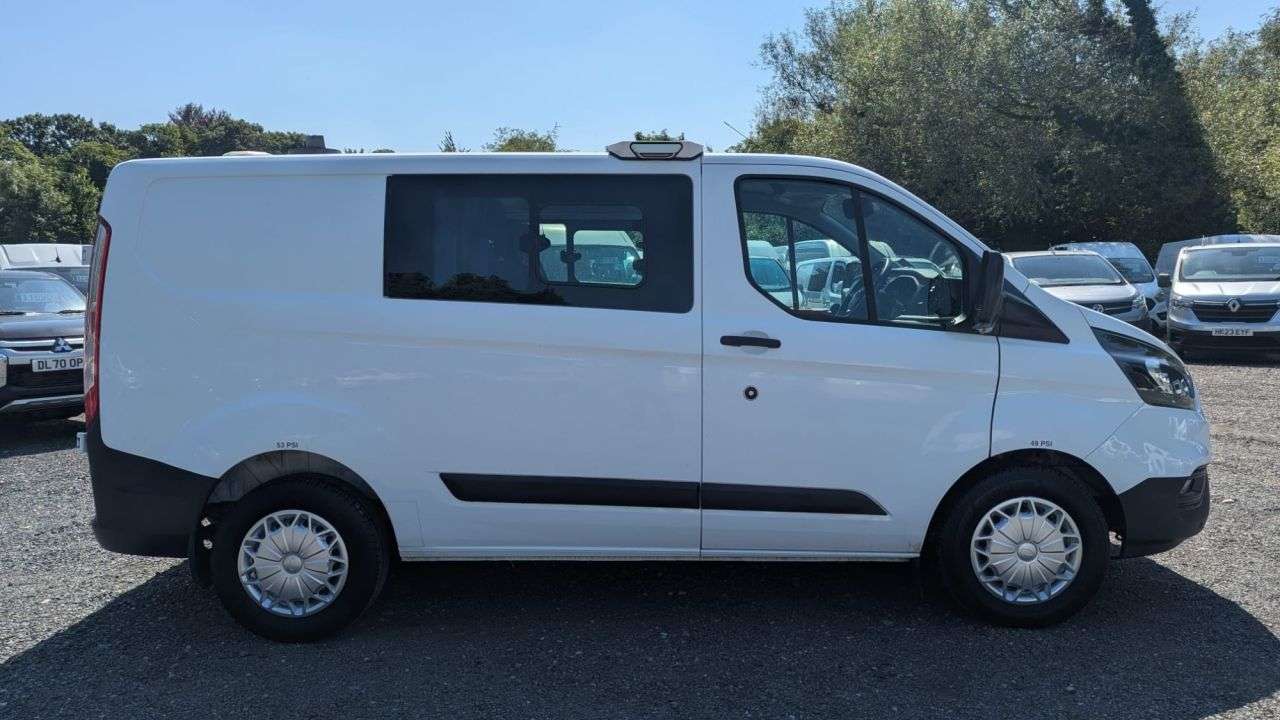 A 2019 FORD TRANSIT CUSTOM Crew Van Double Cab L1 H1 Tdci 320 With Air Conditioning, Electric Windows, A 2019 FORD TRANSIT CUSTOM Crew Van Double Cab L1 H1 Tdci 320 With Air Conditioning, Electric Windows,