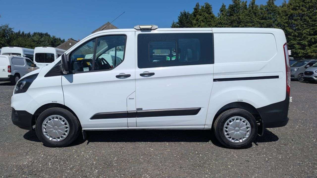 A 2019 FORD TRANSIT CUSTOM Crew Van Double Cab L1 H1 Tdci 320 With Air Conditioning, Electric Windows, A 2019 FORD TRANSIT CUSTOM Crew Van Double Cab L1 H1 Tdci 320 With Air Conditioning, Electric Windows,
