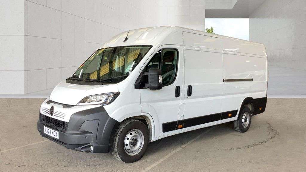 A 2024 CITROEN RELAY L4 H2 Enterprise Blu Hdi 140 PS Heavy XLWB High Roof With Air Conditioning, A 2024 CITROEN RELAY L4 H2 Enterprise Blu Hdi 140 PS Heavy XLWB High Roof With Air Conditioning,