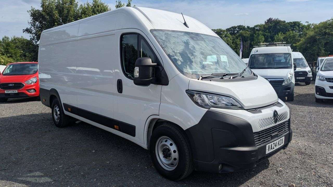 A 2024 CITROEN RELAY L4 H2 Enterprise Blu Hdi 140 PS Heavy XLWB High Roof With Air Conditioning, A 2024 CITROEN RELAY L4 H2 Enterprise Blu Hdi 140 PS Heavy XLWB High Roof With Air Conditioning,