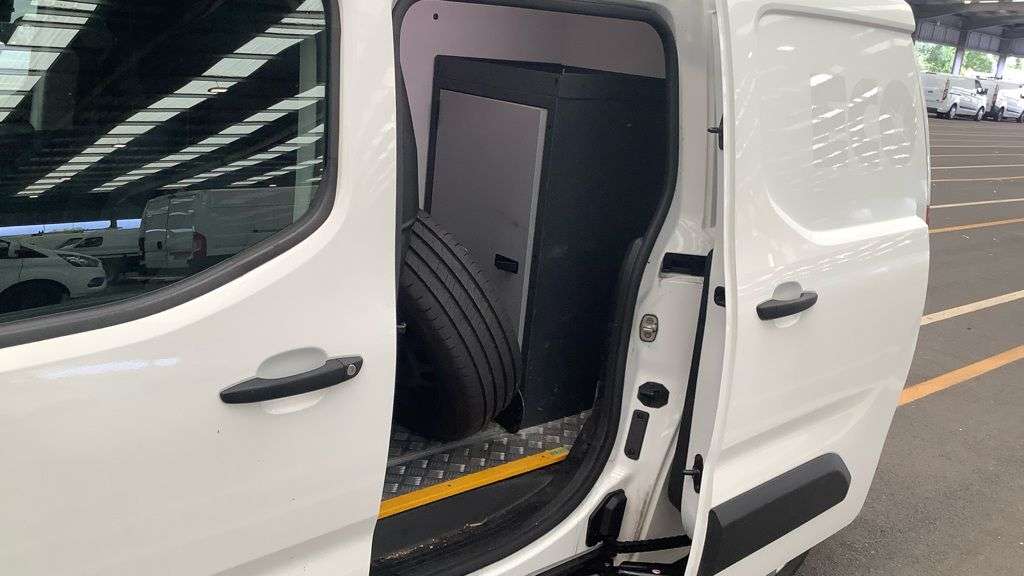 2021 PEUGEOT PARTNER 2021 PEUGEOT PARTNER