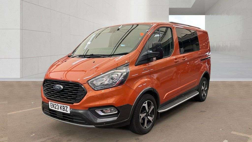 A 2023 FORD TRANSIT CUSTOM Crew Van Double Cab Active Automatic Tdci 170 PS L1 H1 320 With Air Conditi A 2023 FORD TRANSIT CUSTOM Crew Van Double Cab Active Automatic Tdci 170 PS L1 H1 320 With Air Conditi