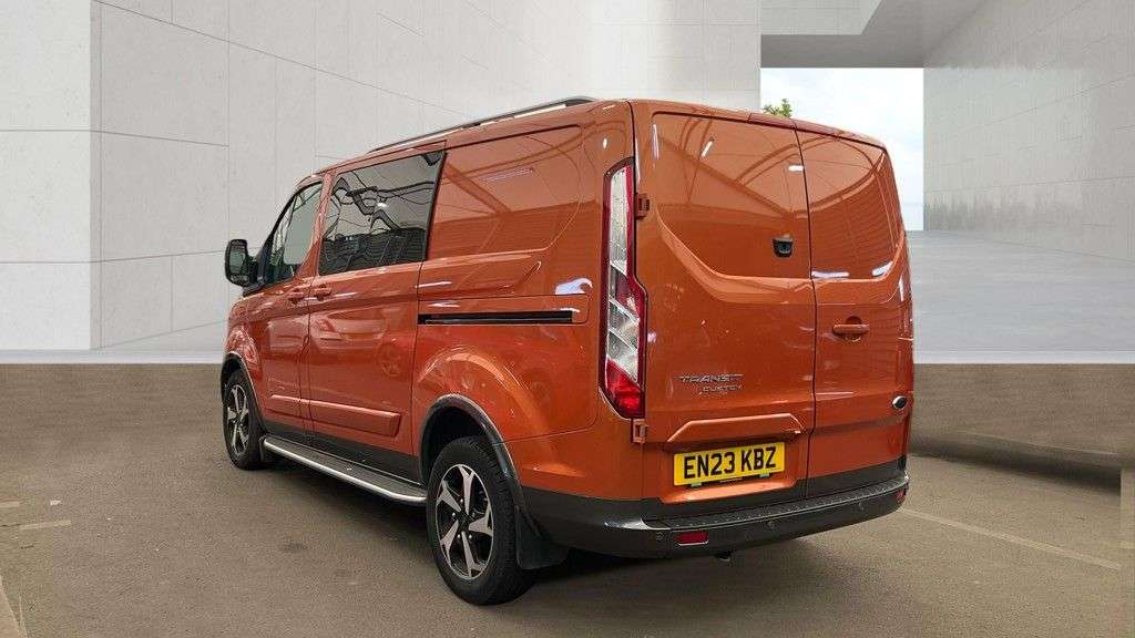A 2023 FORD TRANSIT CUSTOM Crew Van Double Cab Active Automatic Tdci 170 PS L1 H1 320 With Air Conditi A 2023 FORD TRANSIT CUSTOM Crew Van Double Cab Active Automatic Tdci 170 PS L1 H1 320 With Air Conditi