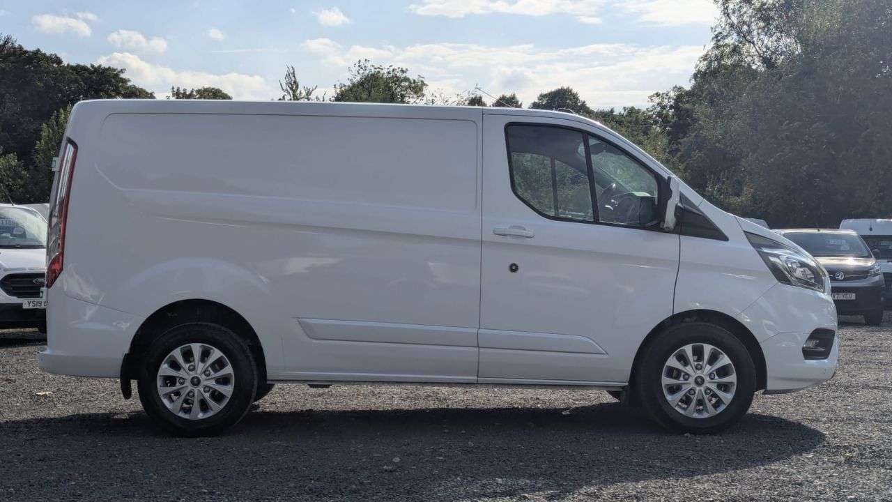 A 2022 FORD TRANSIT CUSTOM L1 H1 Limited L1 H1 Tdci 130 Tdci With Air Conditioning, Electric Pack, Sat A 2022 FORD TRANSIT CUSTOM L1 H1 Limited L1 H1 Tdci 130 Tdci With Air Conditioning, Electric Pack, Sat