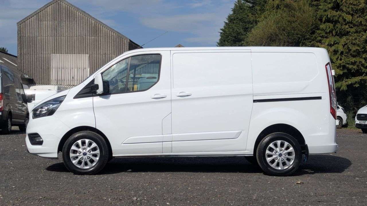 A 2022 FORD TRANSIT CUSTOM L1 H1 Limited L1 H1 Tdci 130 Tdci With Air Conditioning, Electric Pack, Sat A 2022 FORD TRANSIT CUSTOM L1 H1 Limited L1 H1 Tdci 130 Tdci With Air Conditioning, Electric Pack, Sat