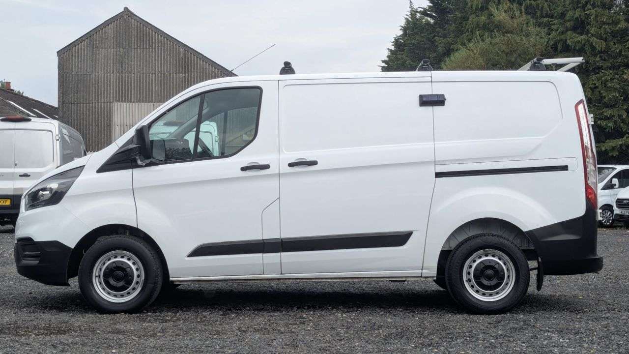 A 2021 FORD TRANSIT CUSTOM L1 H1 Tdci SWB Leader With Air Conditioning, Parking Sensors, Rear Racking A 2021 FORD TRANSIT CUSTOM L1 H1 Tdci SWB Leader With Air Conditioning, Parking Sensors, Rear Racking