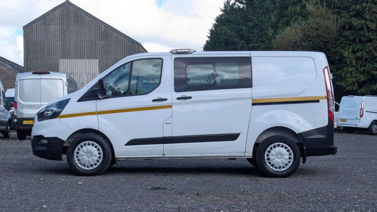 A 2018 FORD TRANSIT CUSTOM Crew Van Double Cab L1 H1 Tdci 320 With Air Conditioning A 2018 FORD TRANSIT CUSTOM Crew Van Double Cab L1 H1 Tdci 320 With Air Conditioning