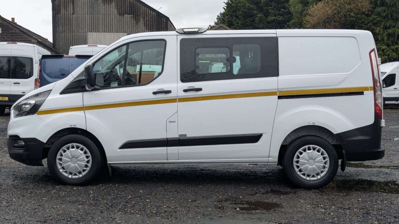 A 2018 FORD TRANSIT CUSTOM Crew Van Double Cab L1 H1 Tdci 320 With Air Conditioning A 2018 FORD TRANSIT CUSTOM Crew Van Double Cab L1 H1 Tdci 320 With Air Conditioning