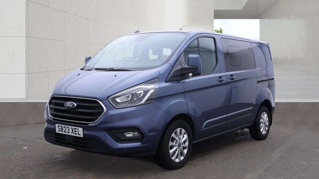 A 2023 FORD TRANSIT CUSTOM Crew Van Limited Automatic Tdci 170 PS L1 H1 320 A 2023 FORD TRANSIT CUSTOM Crew Van Limited Automatic Tdci 170 PS L1 H1 320