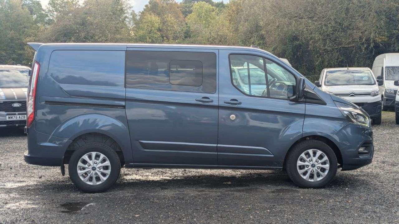 A 2023 FORD TRANSIT CUSTOM Crew Van Limited Automatic Tdci 170 PS L1 H1 320 SWB DCIV A 2023 FORD TRANSIT CUSTOM Crew Van Limited Automatic Tdci 170 PS L1 H1 320 SWB DCIV