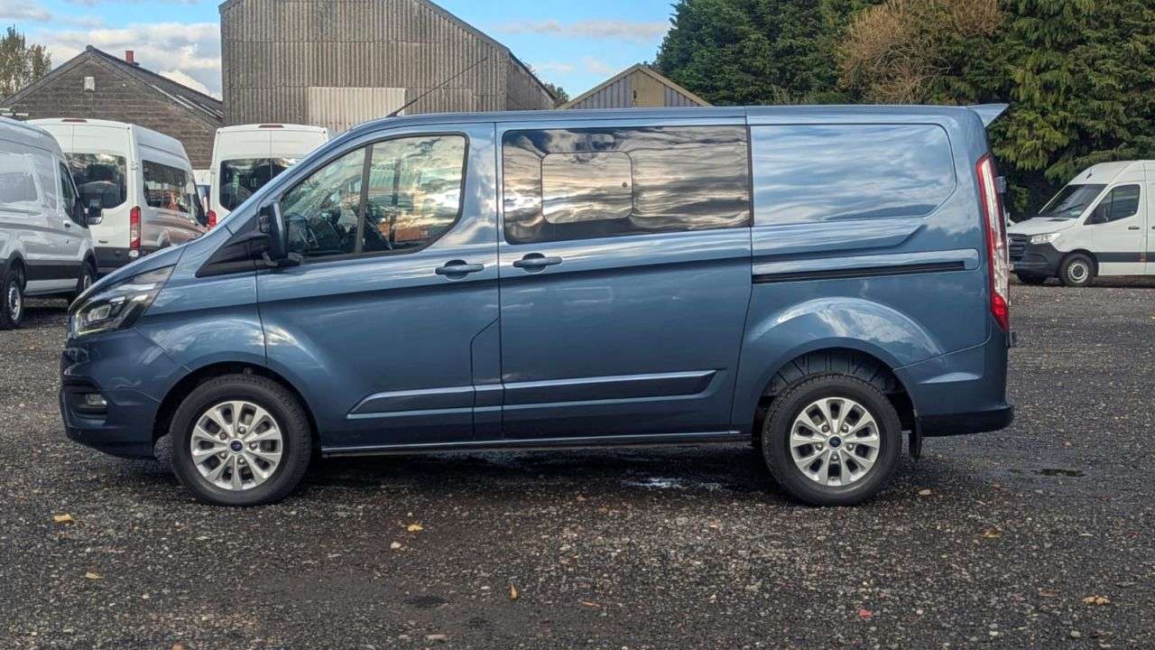 A 2023 FORD TRANSIT CUSTOM Crew Van Limited Automatic Tdci 170 PS L1 H1 320 SWB DCIV A 2023 FORD TRANSIT CUSTOM Crew Van Limited Automatic Tdci 170 PS L1 H1 320 SWB DCIV