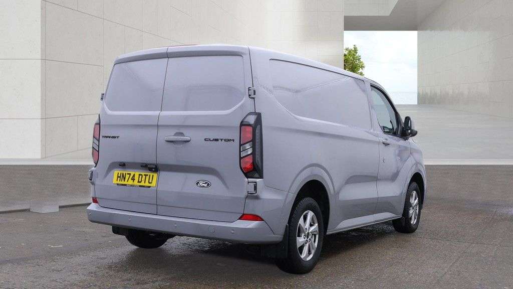 A 2024 FORD TRANSIT CUSTOM Limited L1 H1 TDCi 136 PS SWB A 2024 FORD TRANSIT CUSTOM Limited L1 H1 TDCi 136 PS SWB