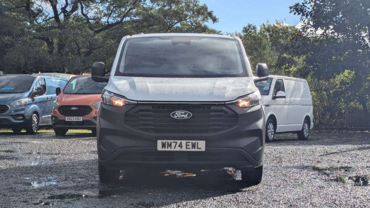 A 2024 FORD TRANSIT CUSTOM Leader L2 H1 Tdci Eco Blue 110 PS LWB Air Con A 2024 FORD TRANSIT CUSTOM Leader L2 H1 Tdci Eco Blue 110 PS LWB Air Con