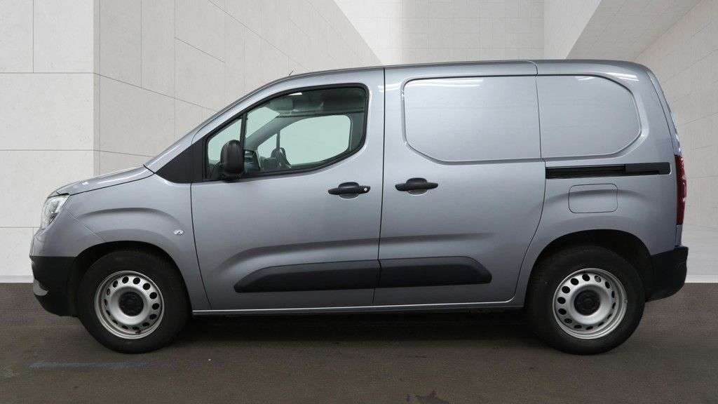 A 2024 VAUXHALL COMBO ELECTRIC Prime L1 H1 50 KWH Electric A 2024 VAUXHALL COMBO ELECTRIC Prime L1 H1 50 KWH Electric