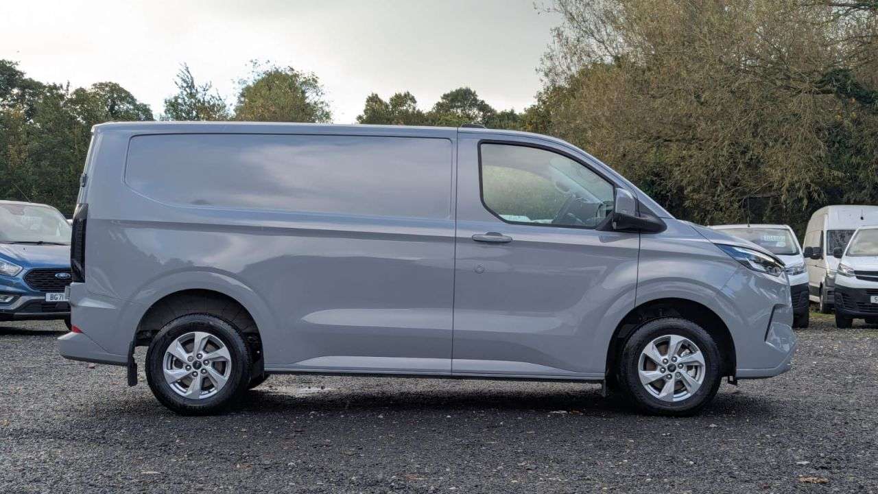 A 2026 FORD TRANSIT CUSTOM Limited L1 H1 Tdci Ecoblue SWB A 2026 FORD TRANSIT CUSTOM Limited L1 H1 Tdci Ecoblue SWB