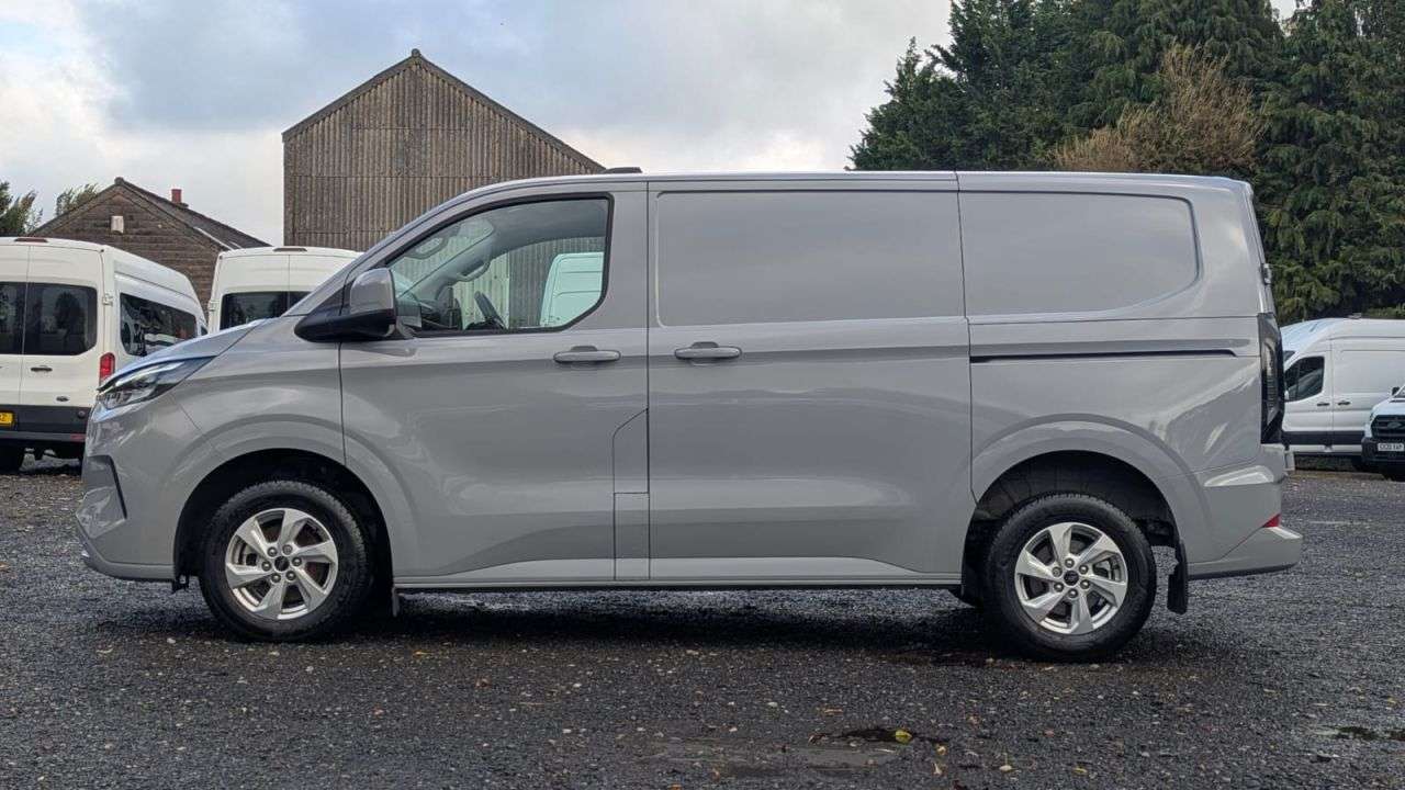A 2026 FORD TRANSIT CUSTOM Limited L1 H1 Tdci Ecoblue SWB A 2026 FORD TRANSIT CUSTOM Limited L1 H1 Tdci Ecoblue SWB