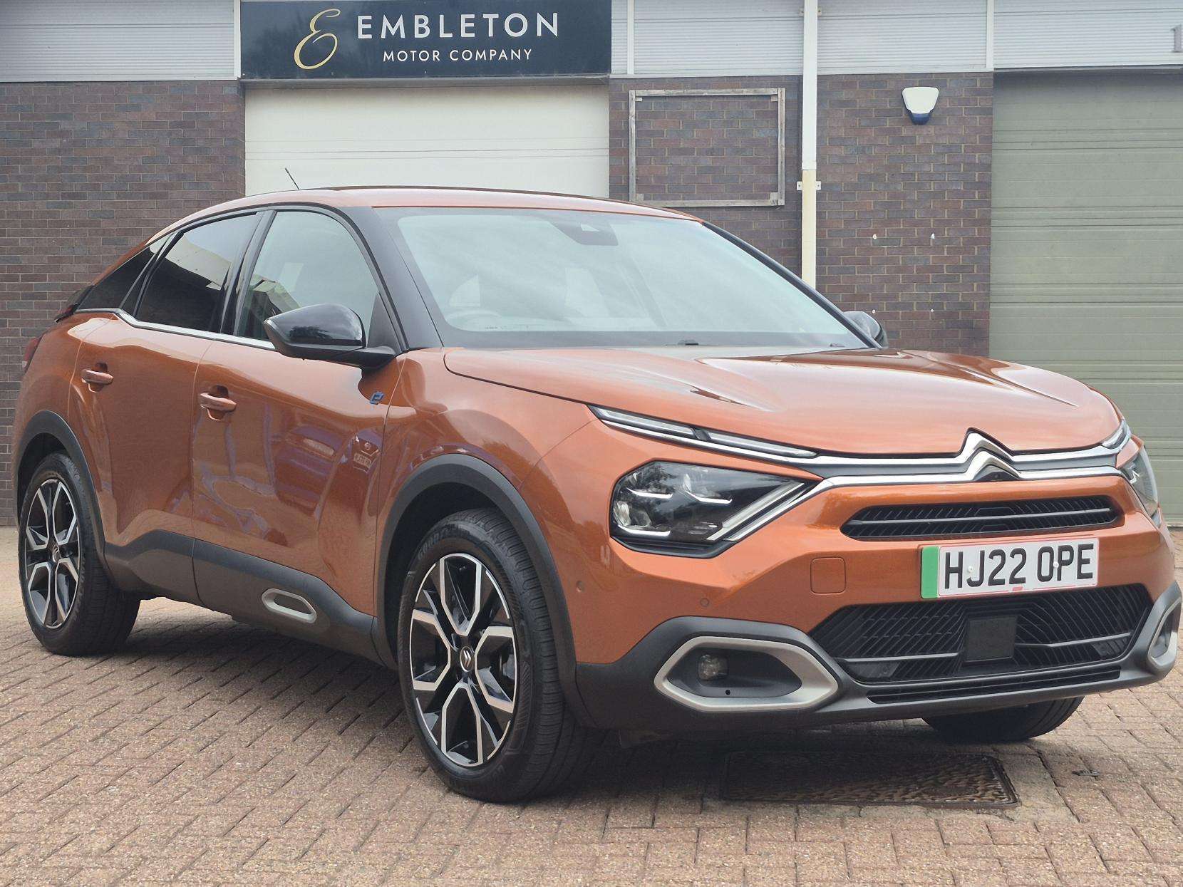 A 2022 CITROEN E-C4 50kWh Shine Plus Hatchback 5dr Electric Auto (7.4kW Charger) (136 ps) A 2022 CITROEN E-C4 50kWh Shine Plus Hatchback 5dr Electric Auto (7.4kW Charger) (136 ps)