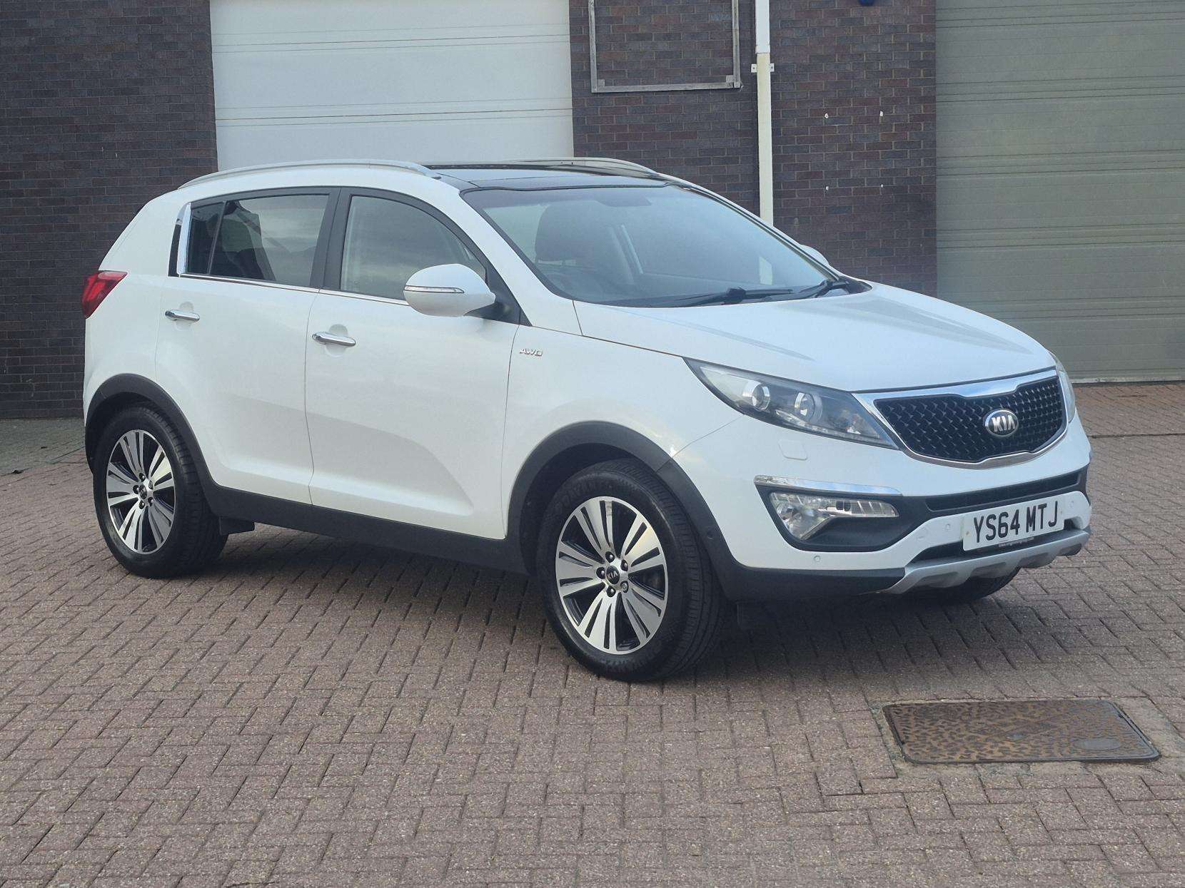 A 2015 KIA SPORTAGE 2.0 CRDi KX-4 SUV 5dr Diesel Manual AWD Euro 5 (181 bhp) A 2015 KIA SPORTAGE 2.0 CRDi KX-4 SUV 5dr Diesel Manual AWD Euro 5 (181 bhp)