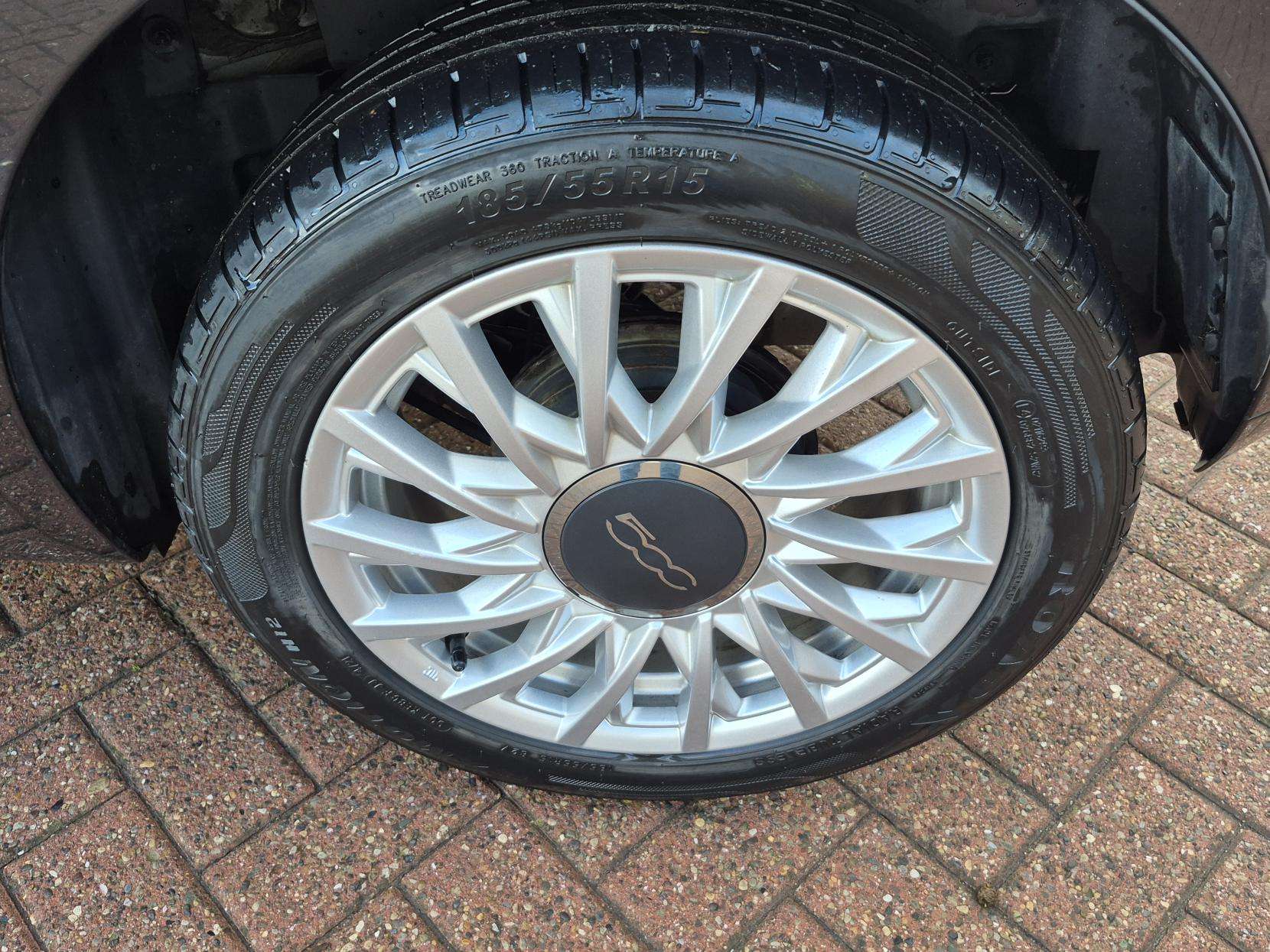 2018 FIAT 500 2018 FIAT 500