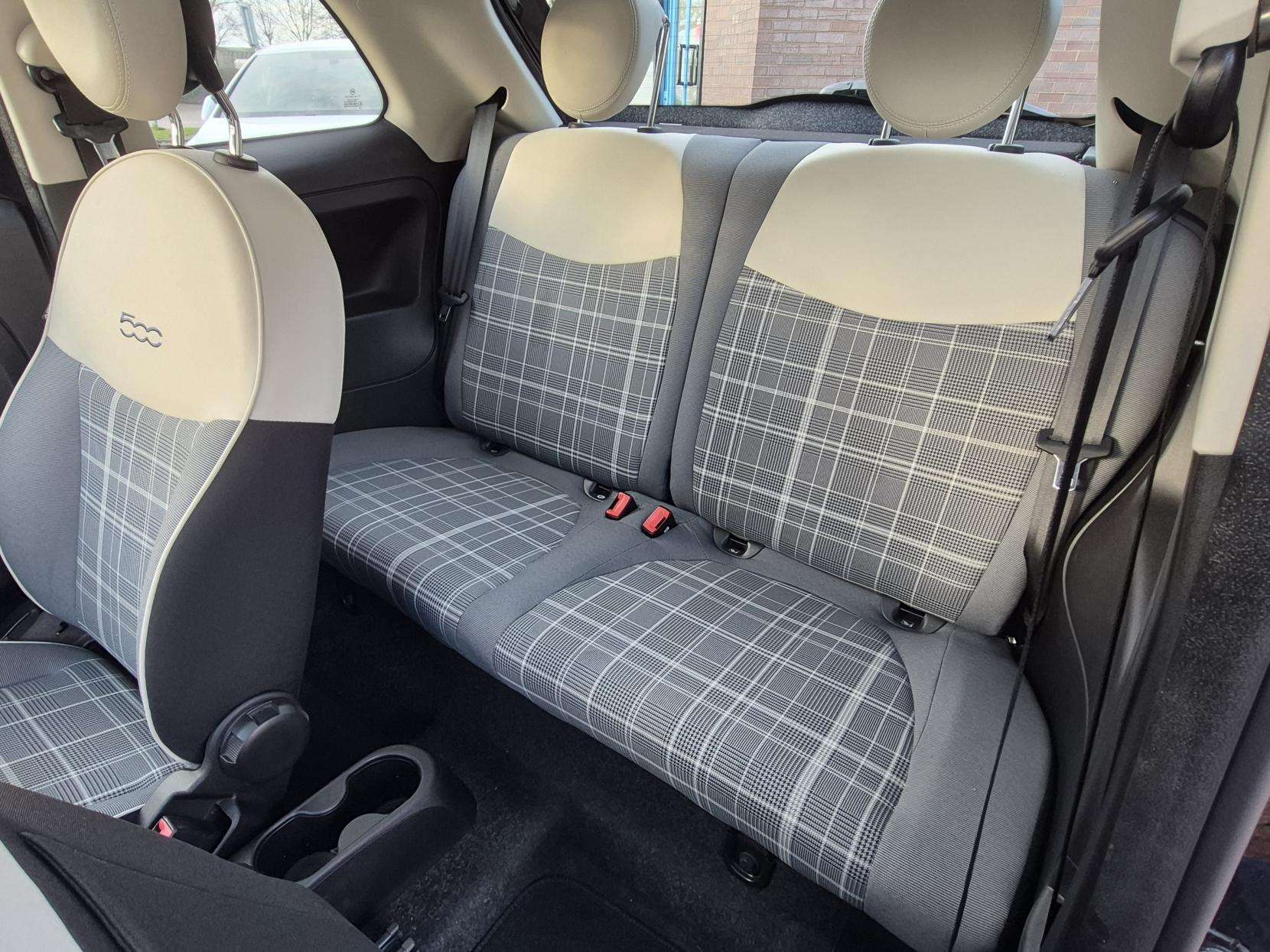 2018 FIAT 500 2018 FIAT 500