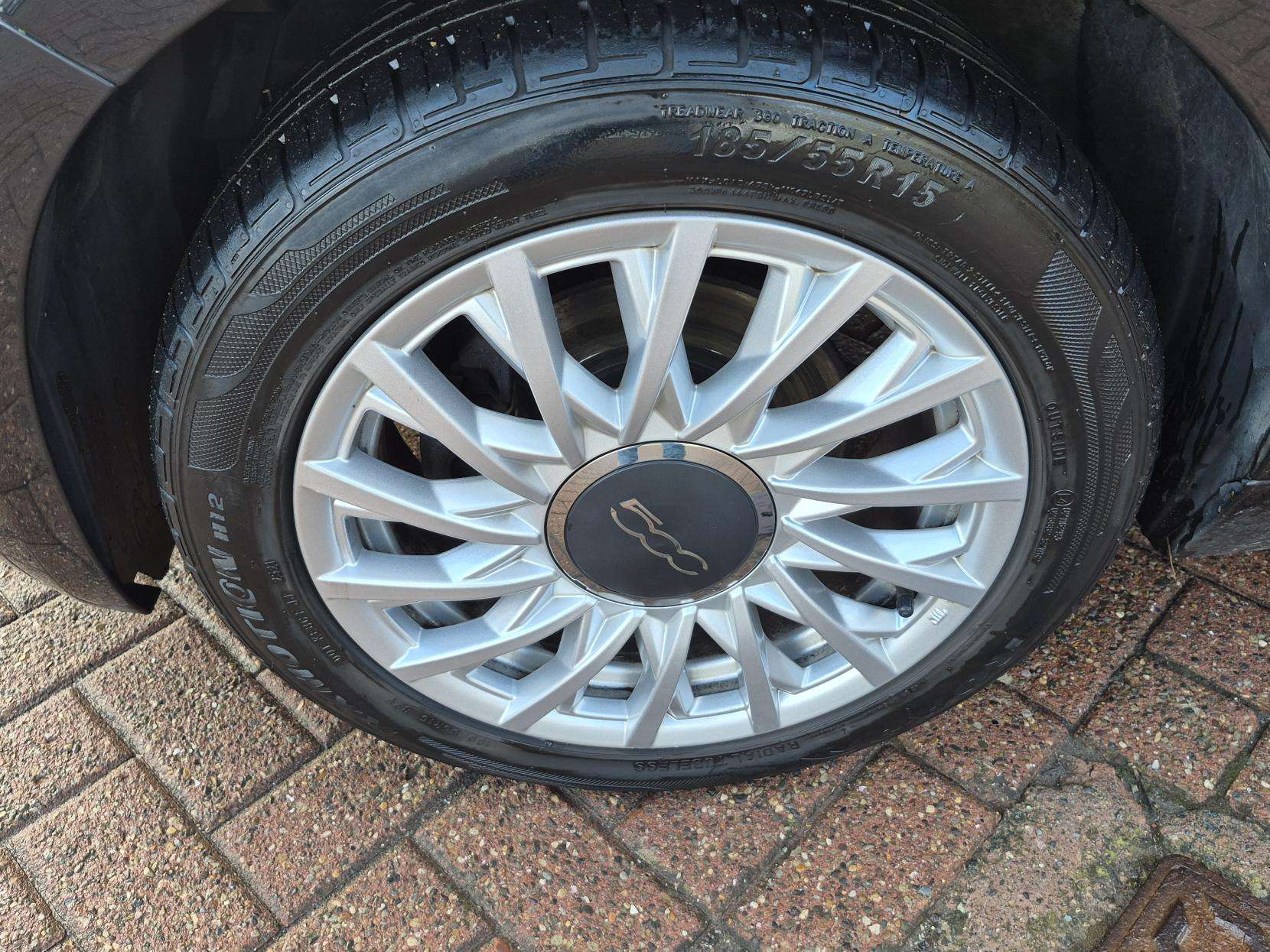 2018 FIAT 500 2018 FIAT 500