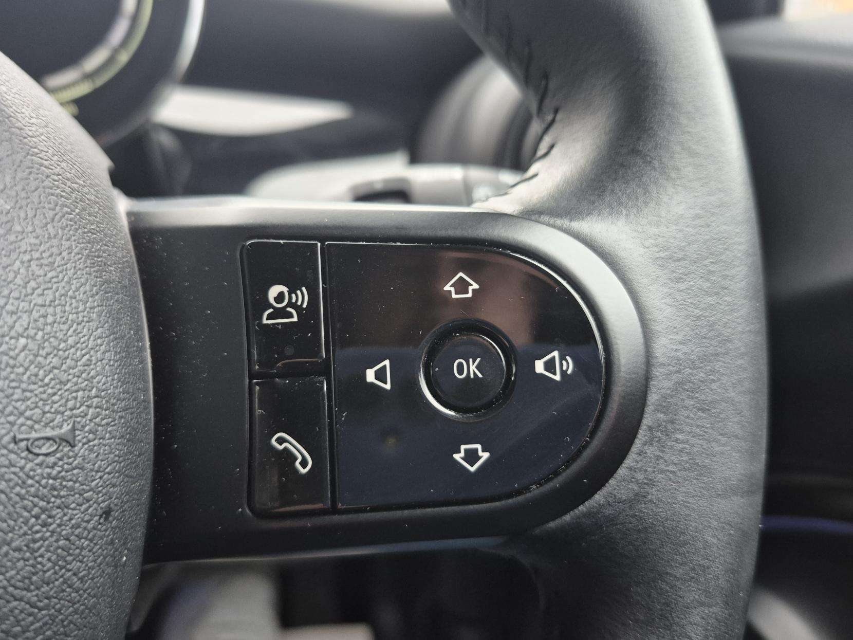 2021 MINI ELECTRIC HATCH 2021 MINI ELECTRIC HATCH