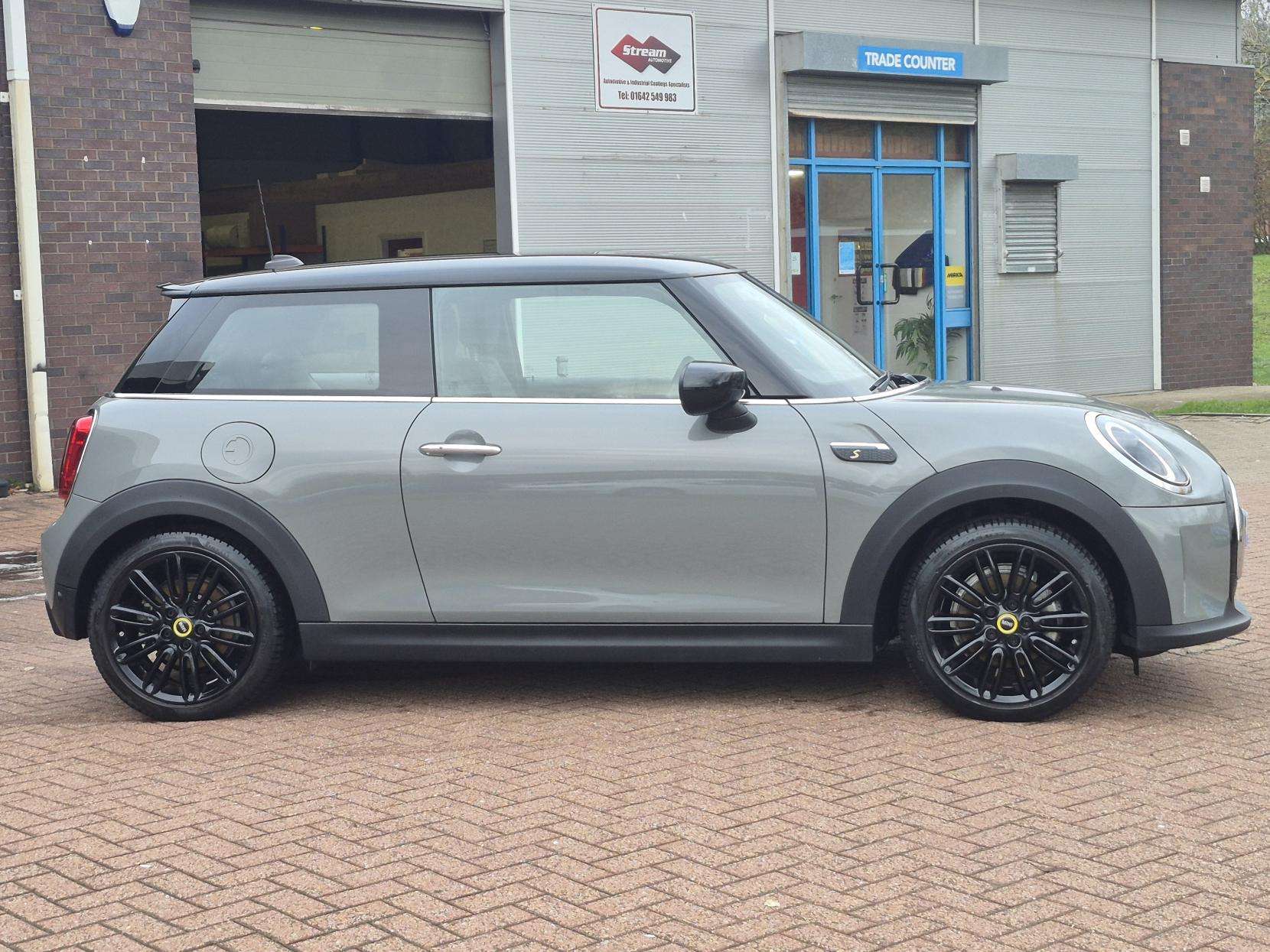 2021 MINI ELECTRIC HATCH 2021 MINI ELECTRIC HATCH