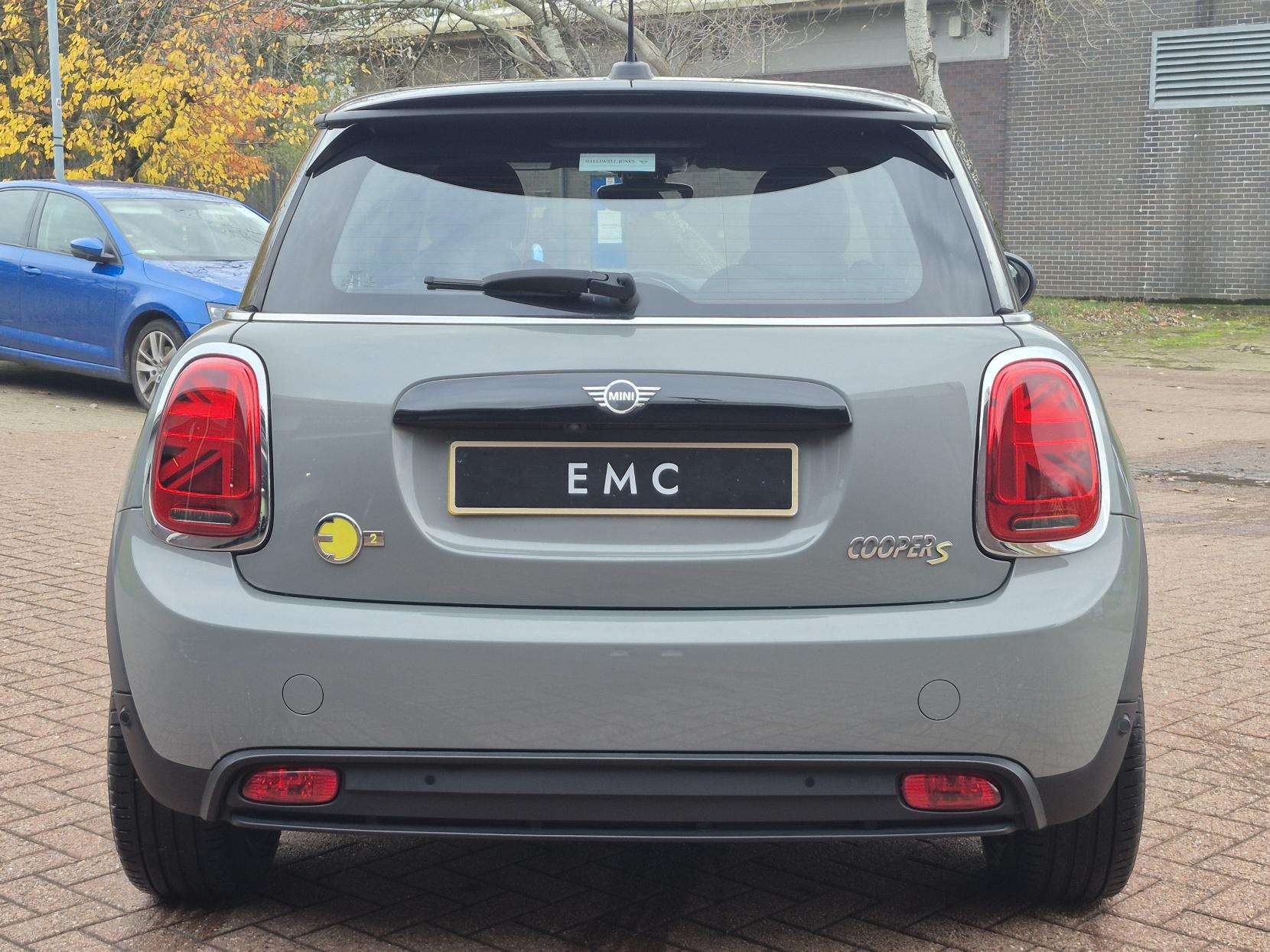 2021 MINI ELECTRIC HATCH 2021 MINI ELECTRIC HATCH