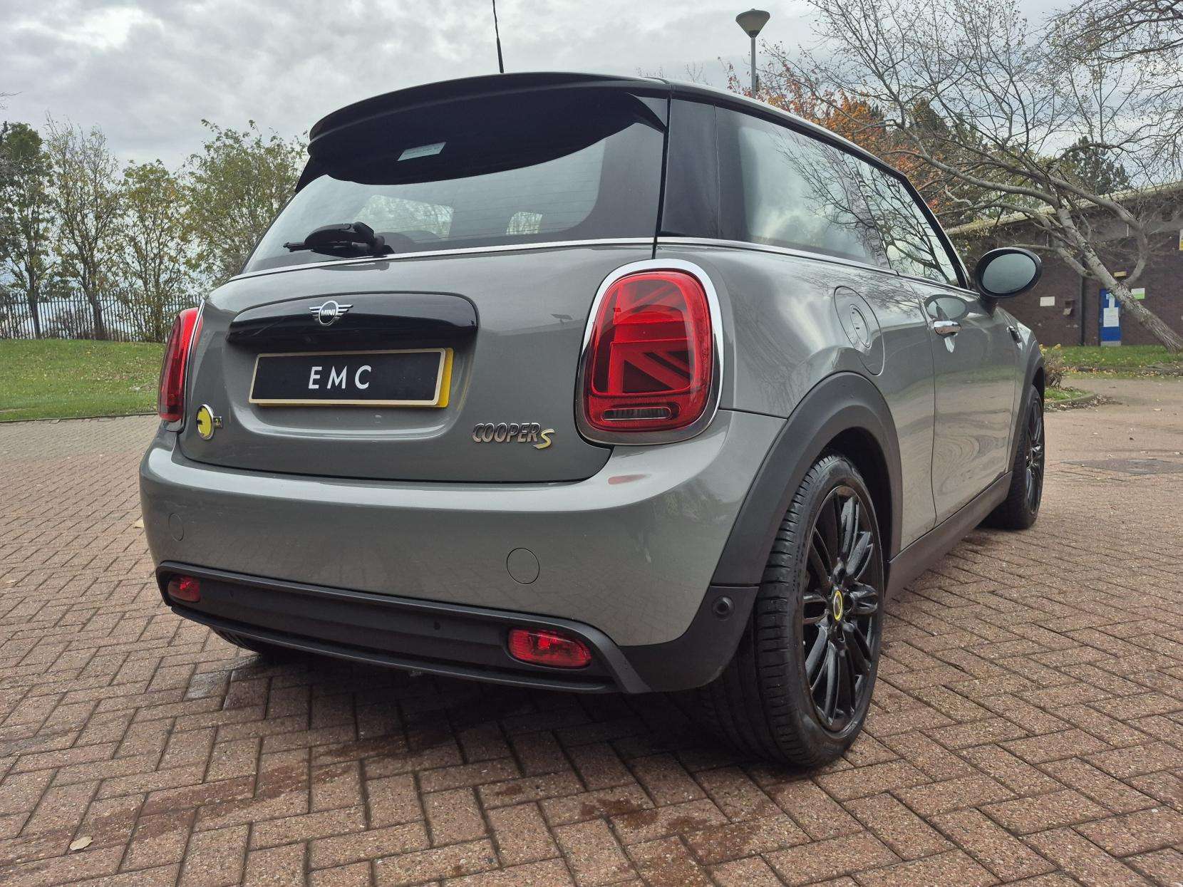 2021 MINI ELECTRIC HATCH 2021 MINI ELECTRIC HATCH