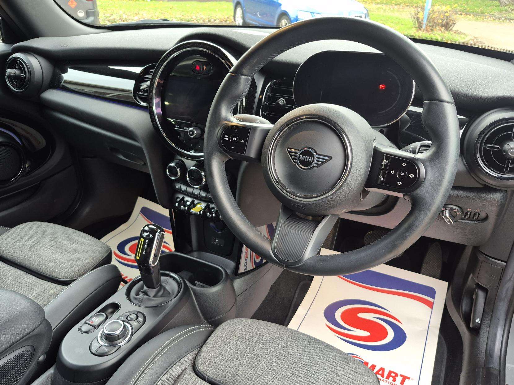 2021 MINI ELECTRIC HATCH 2021 MINI ELECTRIC HATCH