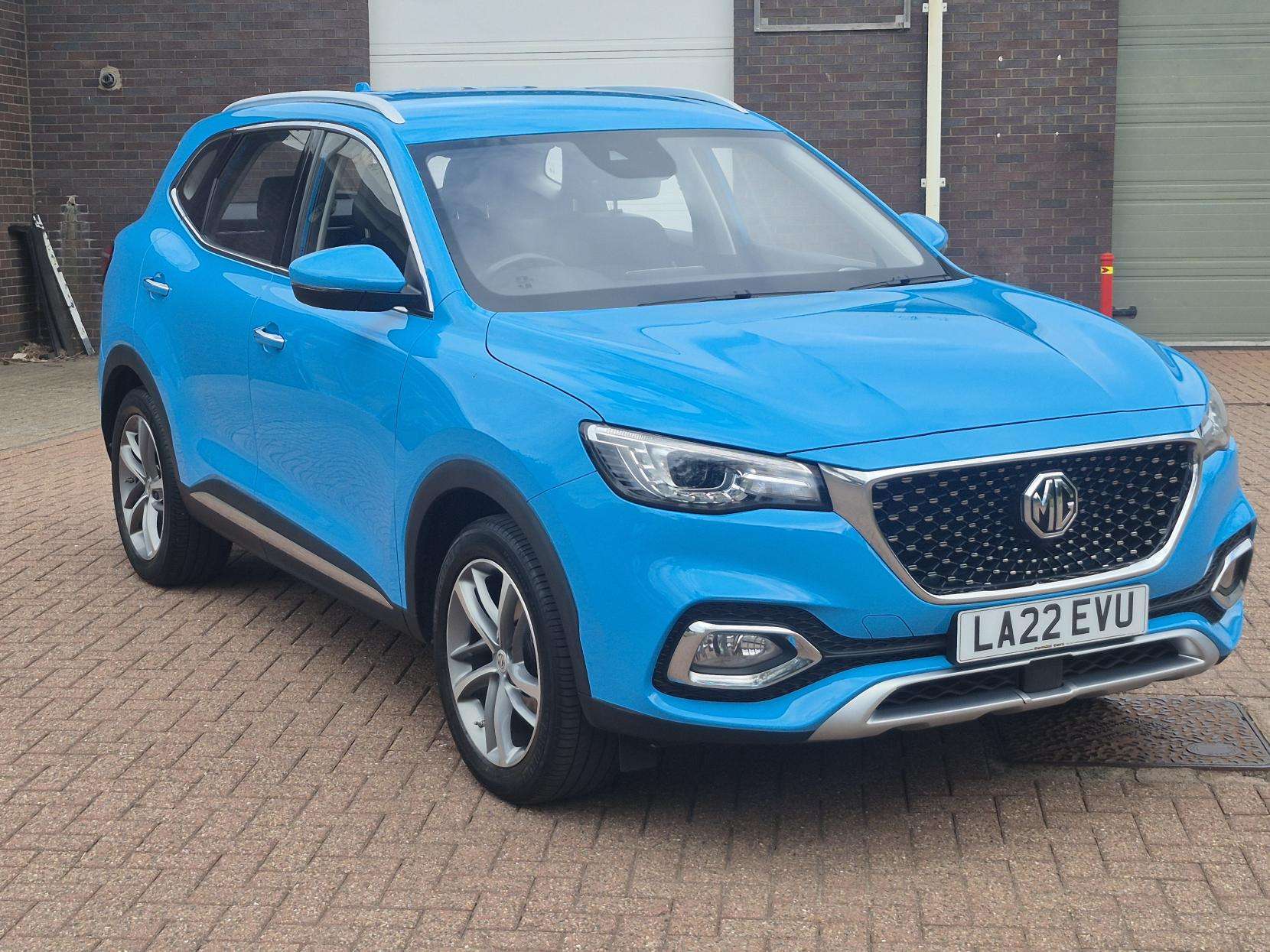 A 2022 MG MG HS 1.5 T-GDI Excite SUV 5dr Petrol Manual Euro 6 (s/s) (162 ps) A 2022 MG MG HS 1.5 T-GDI Excite SUV 5dr Petrol Manual Euro 6 (s/s) (162 ps)