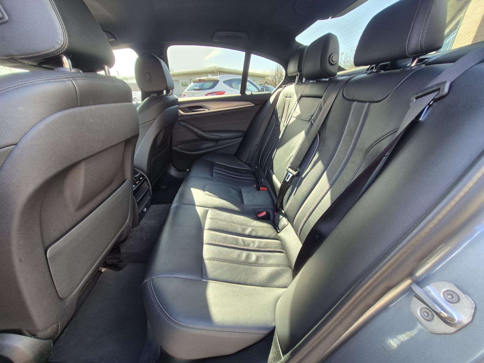 2019 BMW 5 SERIES 2019 BMW 5 SERIES