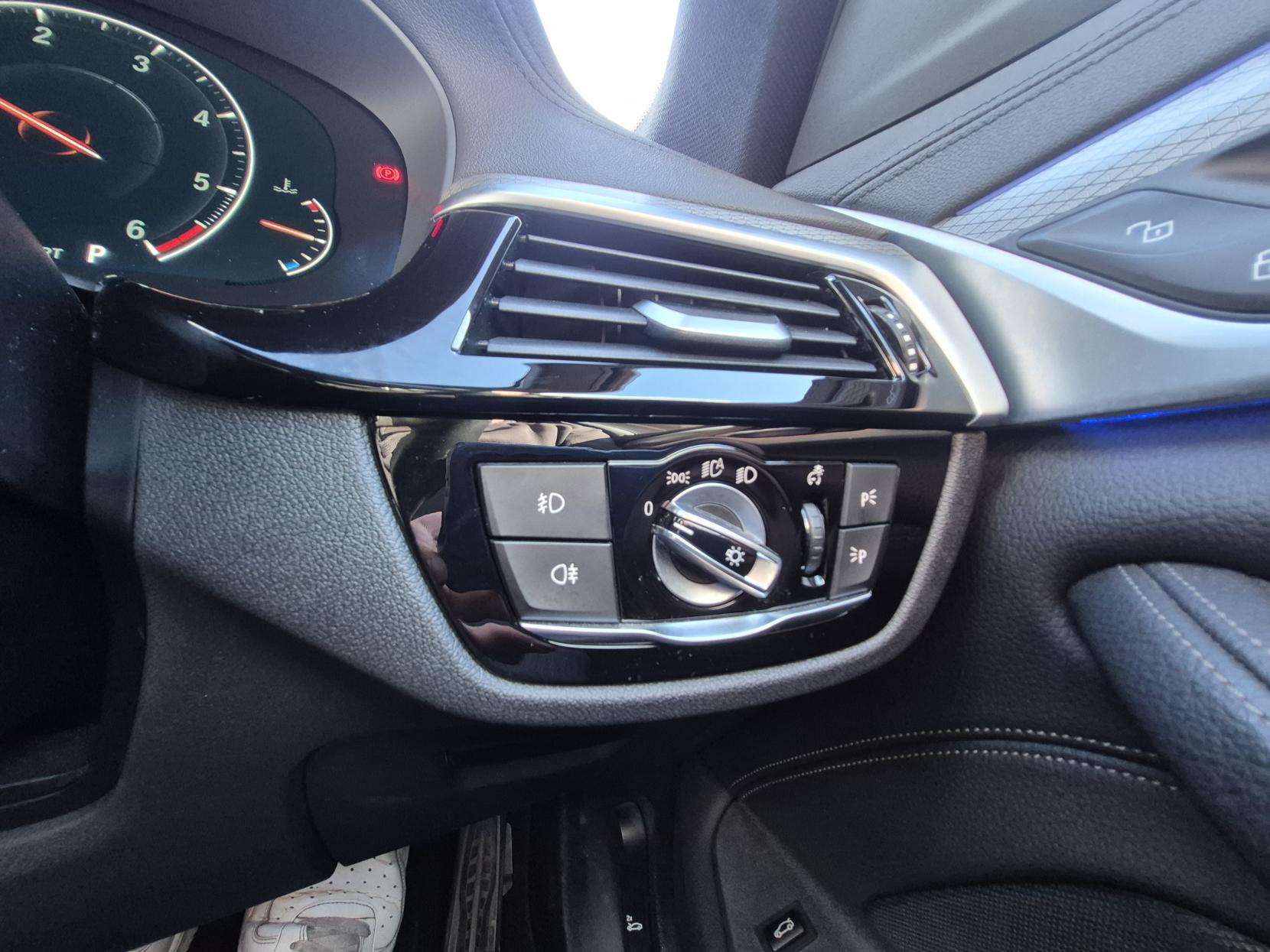 2019 BMW 5 SERIES 2019 BMW 5 SERIES