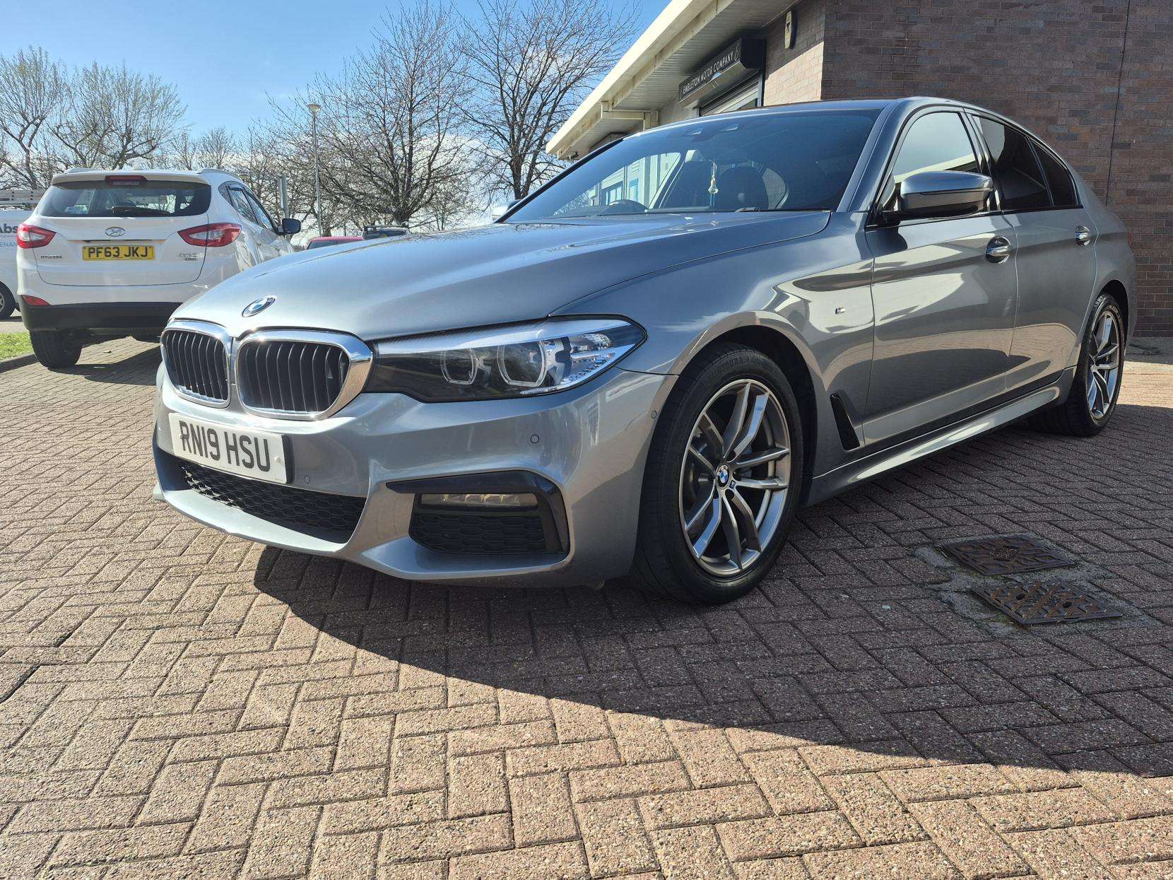 2019 BMW 5 SERIES 2019 BMW 5 SERIES