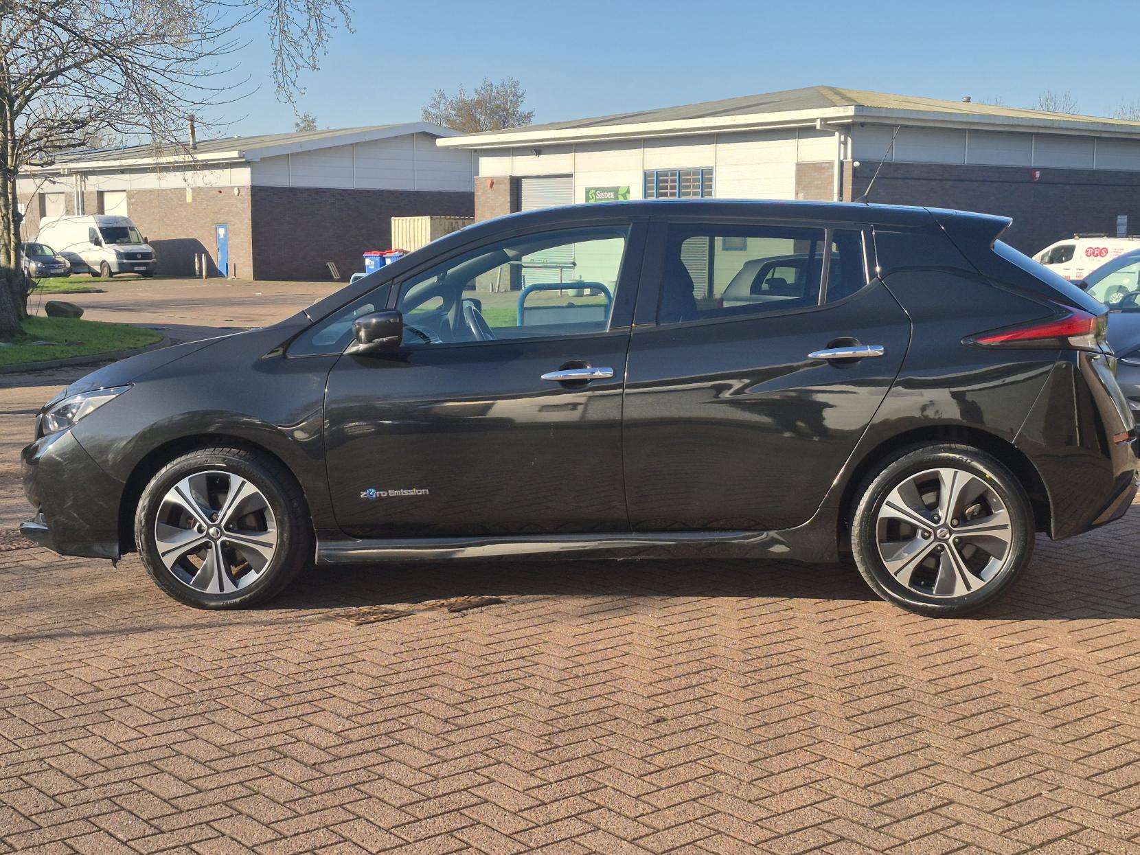 2018 NISSAN LEAF 2018 NISSAN LEAF