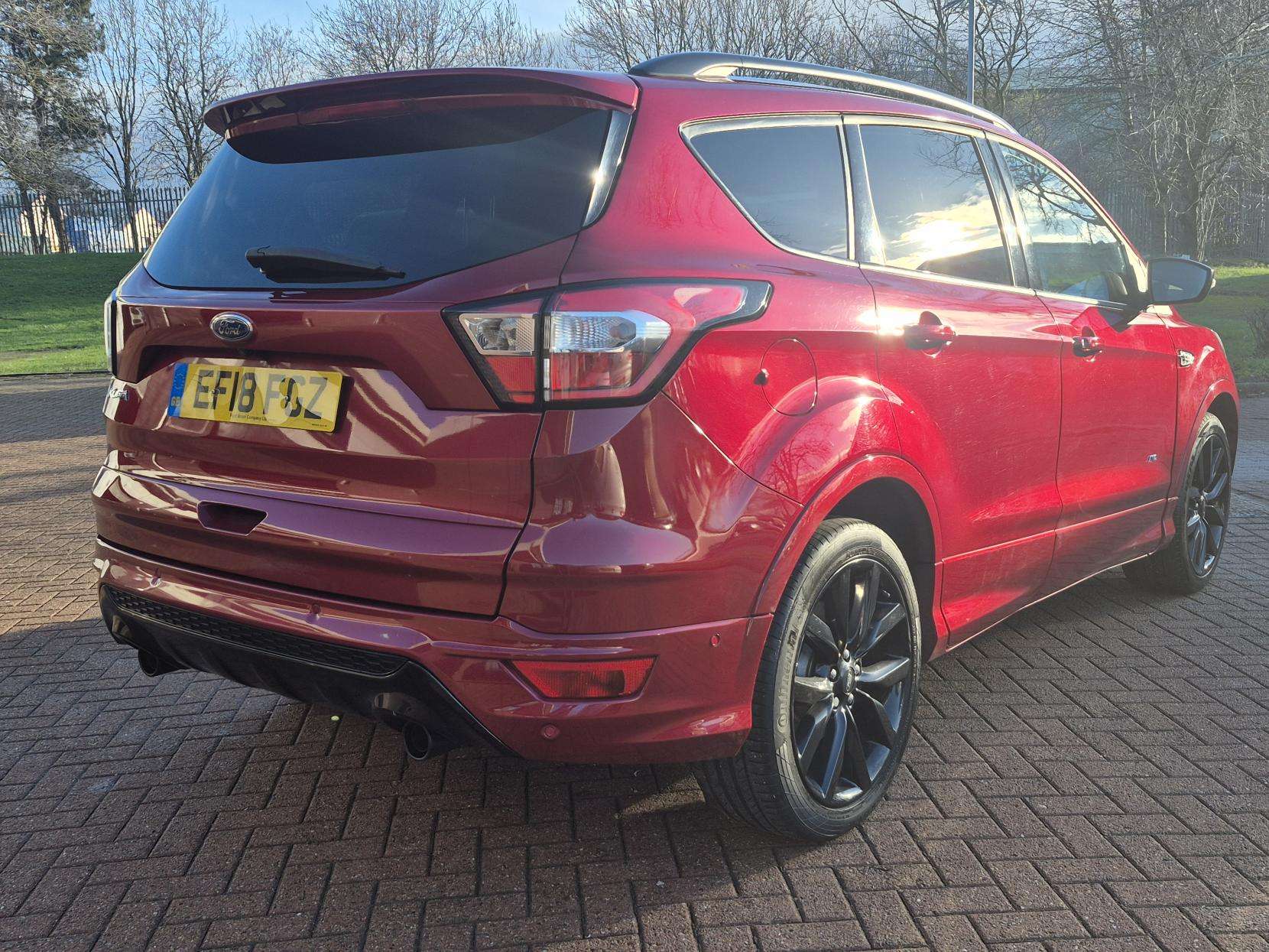 A 2018 FORD KUGA 2.0 TDCi ST-Line X SUV 5dr Diesel Powershift AWD Euro 6 (s/s) (180 ps) A 2018 FORD KUGA 2.0 TDCi ST-Line X SUV 5dr Diesel Powershift AWD Euro 6 (s/s) (180 ps)