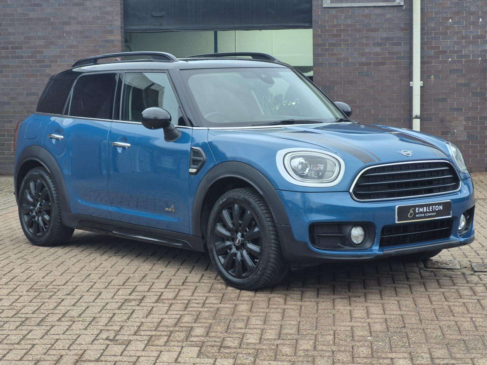 A 2018 MINI COUNTRYMAN 2.0 Cooper D SUV 5dr Diesel Auto ALL4 Euro 6 (s/s) (150 ps) A 2018 MINI COUNTRYMAN 2.0 Cooper D SUV 5dr Diesel Auto ALL4 Euro 6 (s/s) (150 ps)