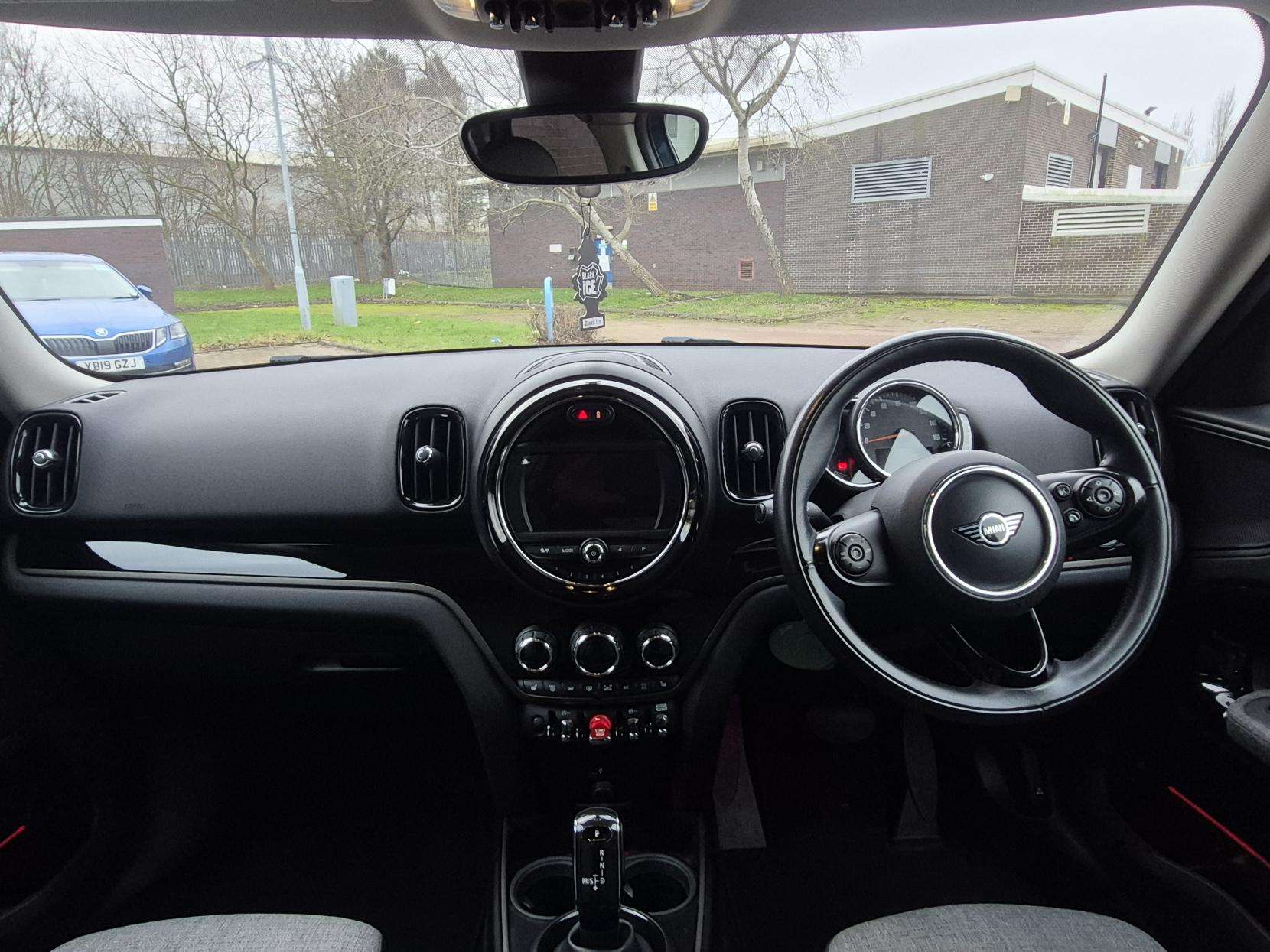 2018 MINI COUNTRYMAN 2018 MINI COUNTRYMAN