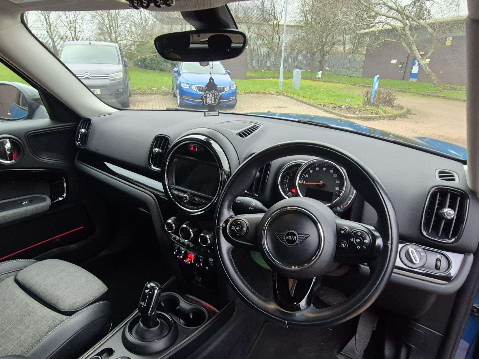 2018 MINI COUNTRYMAN 2018 MINI COUNTRYMAN