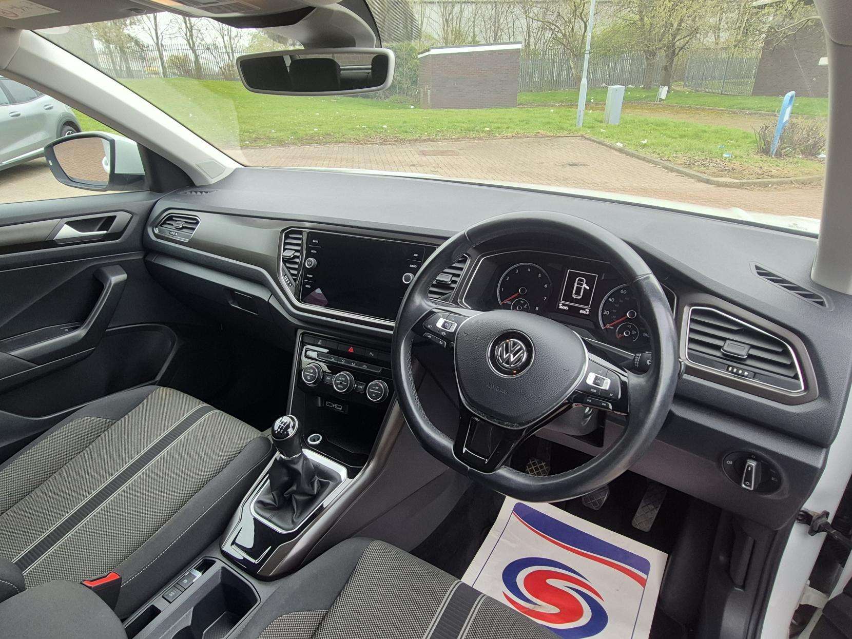 2019 VOLKSWAGEN T-ROC 2019 VOLKSWAGEN T-ROC