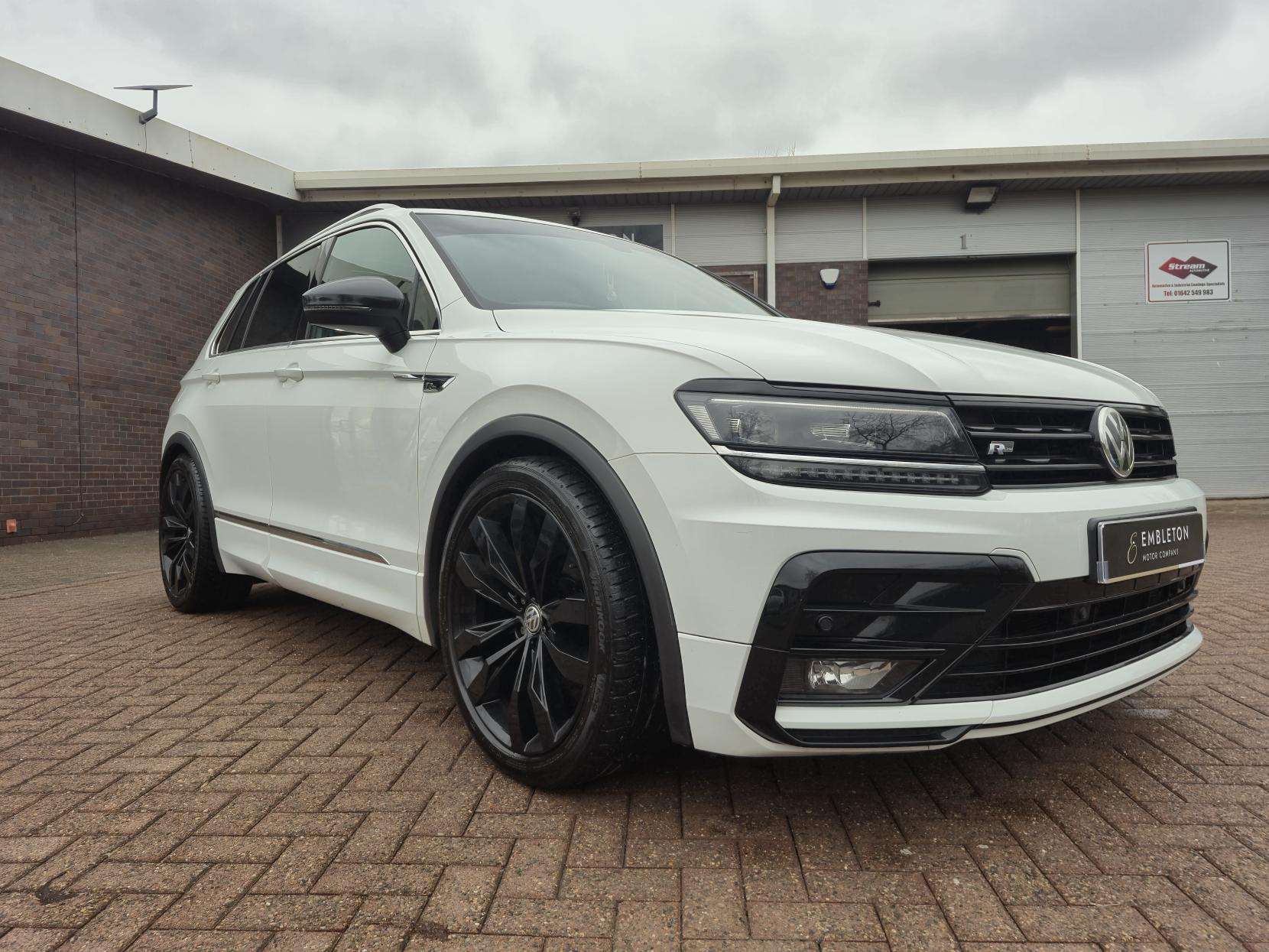2017 VOLKSWAGEN TIGUAN 2017 VOLKSWAGEN TIGUAN