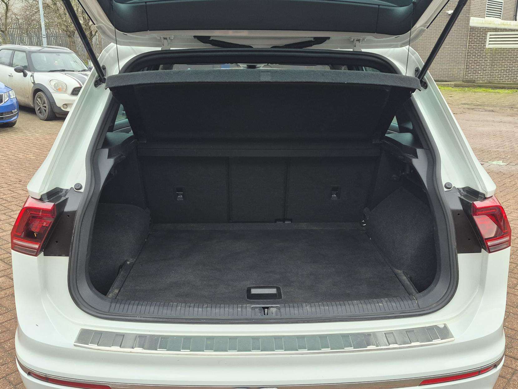 2017 VOLKSWAGEN TIGUAN 2017 VOLKSWAGEN TIGUAN