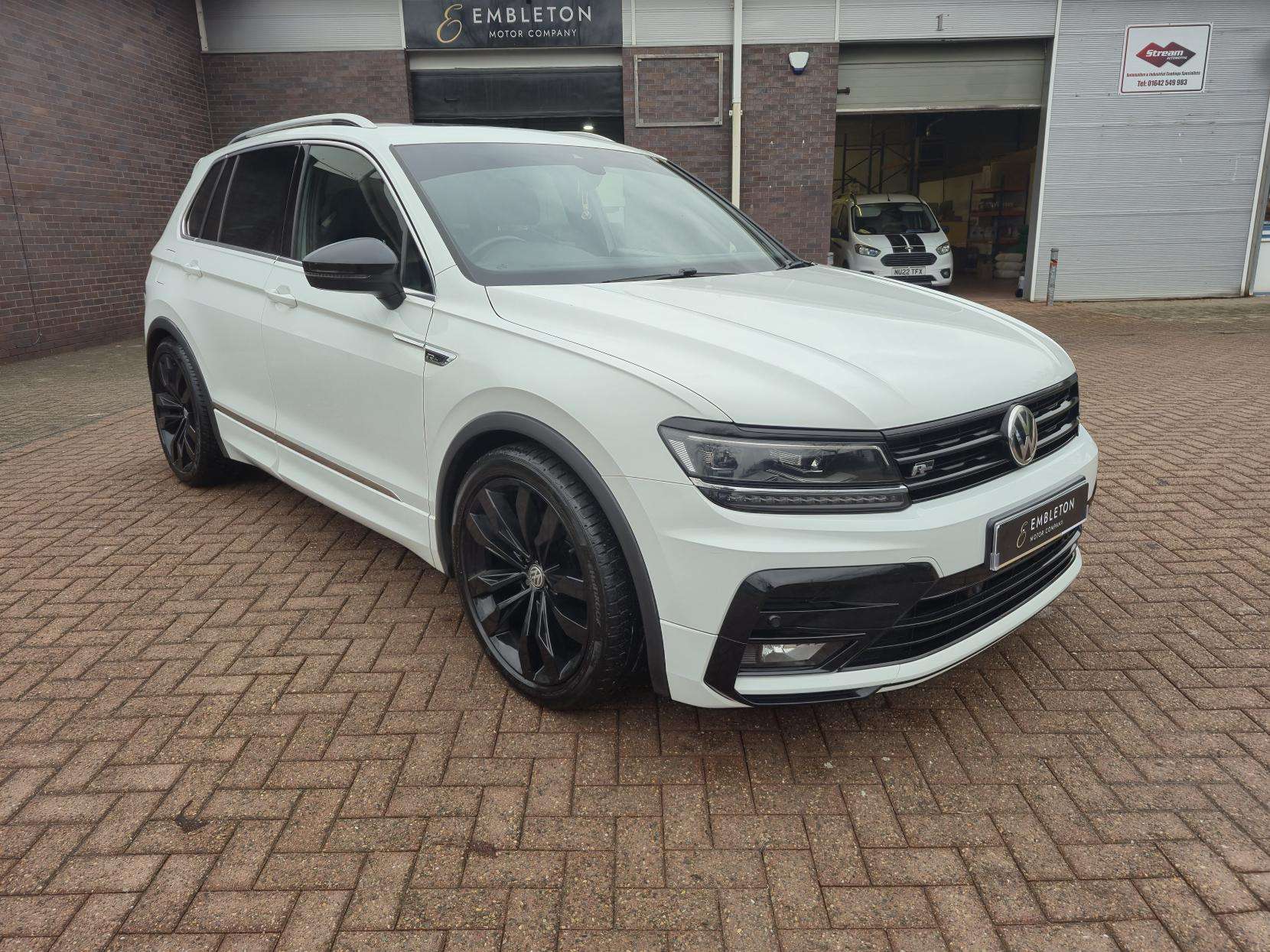 2017 VOLKSWAGEN TIGUAN 2017 VOLKSWAGEN TIGUAN