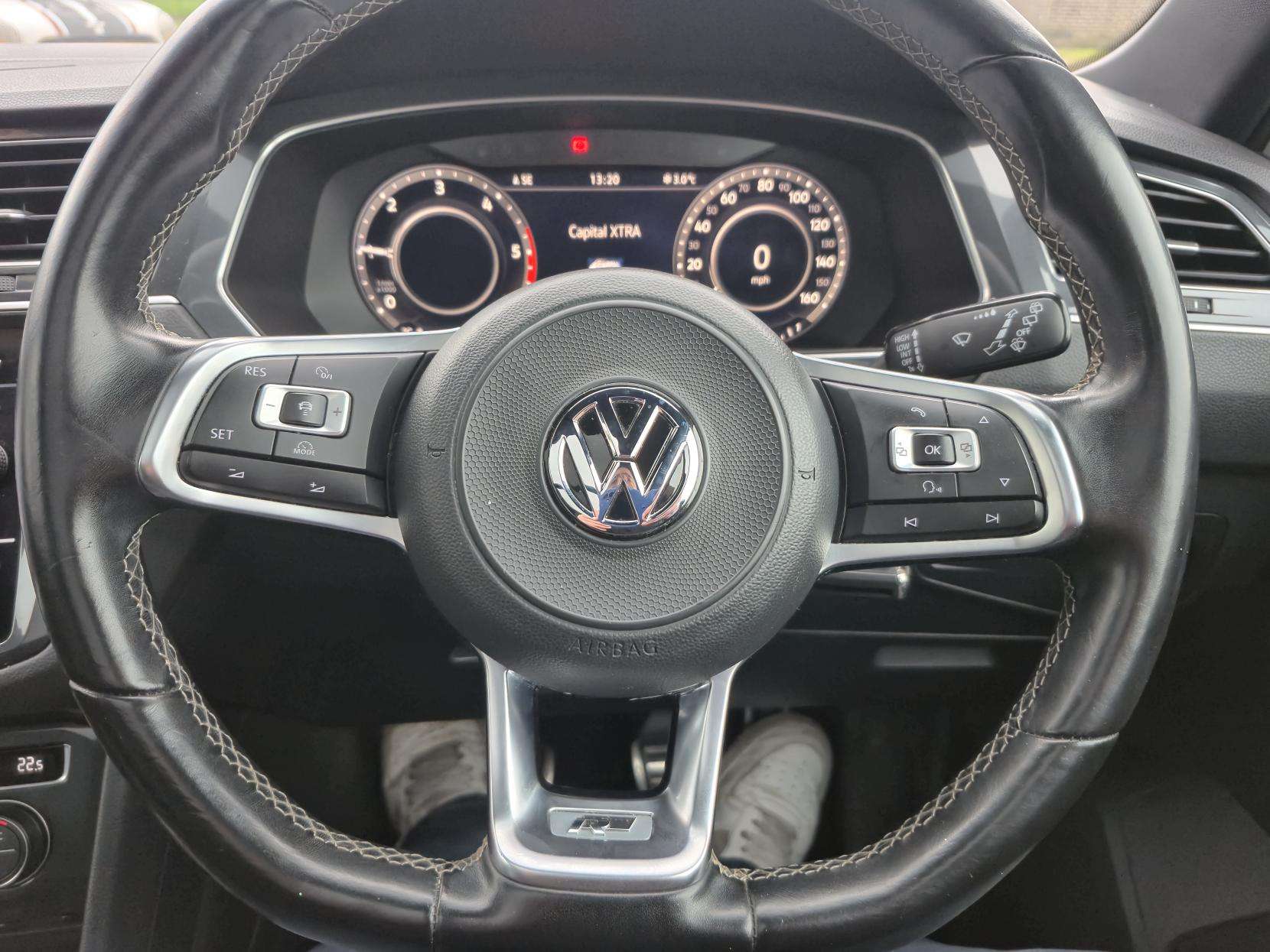 2017 VOLKSWAGEN TIGUAN 2017 VOLKSWAGEN TIGUAN